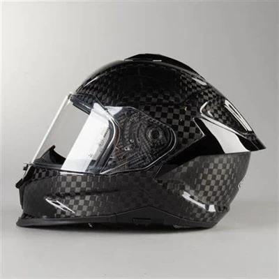 Apa keuntungan helm serat karbon?